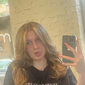 Meet your Posher, Aria